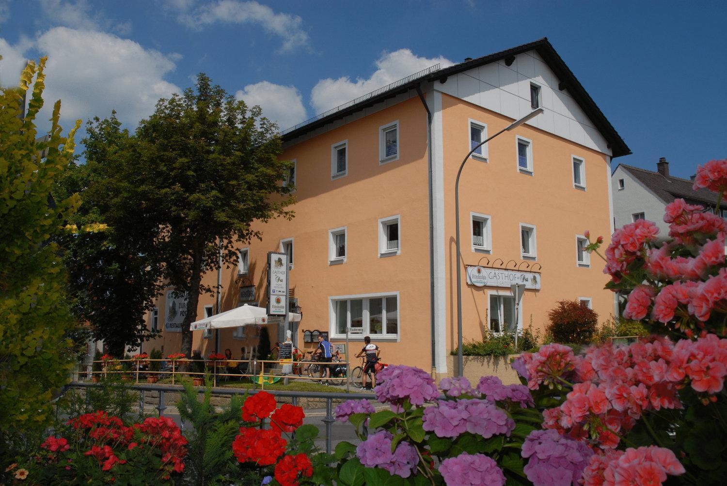Gasthof Zur Post Hotel Und Parkplatz フォーエンシュトラウス エクステリア 写真